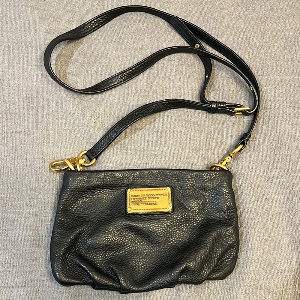 Marc Jacobs Black and Gold Crossbody Bag with Textured Leather